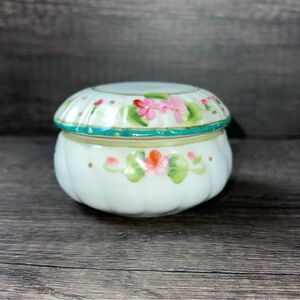 Vintage Japanese Hand Painted Floral Hair Pin Porcelain Dish with Top